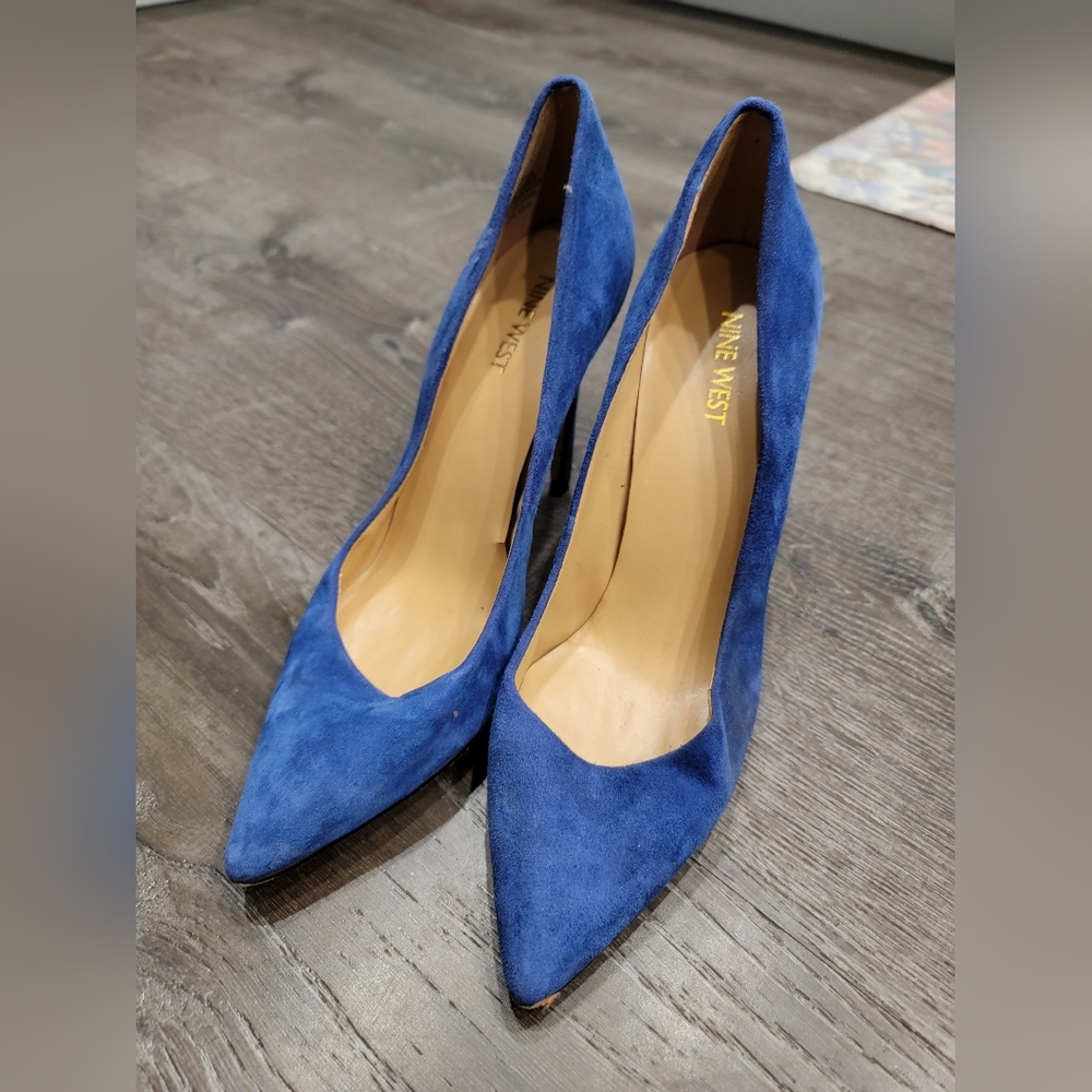 Nine West blue 7.5 heels